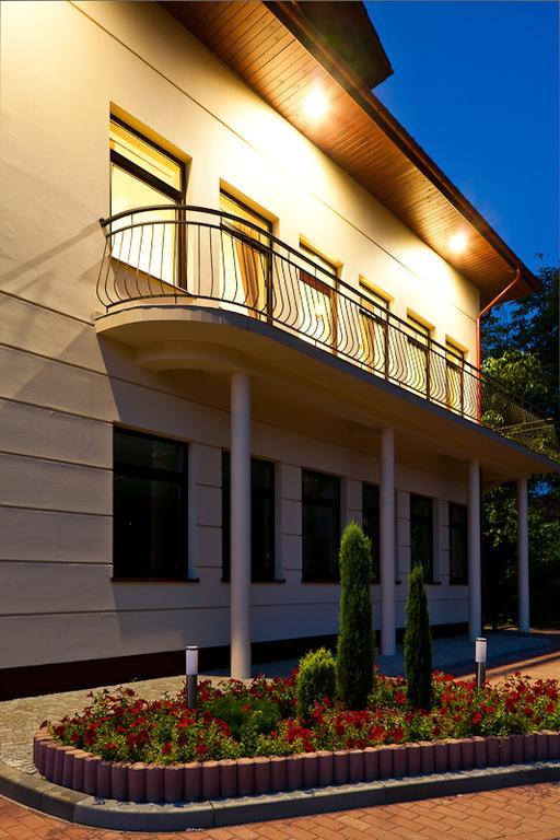 Hotel Podzamcze Dobczyce Luaran gambar